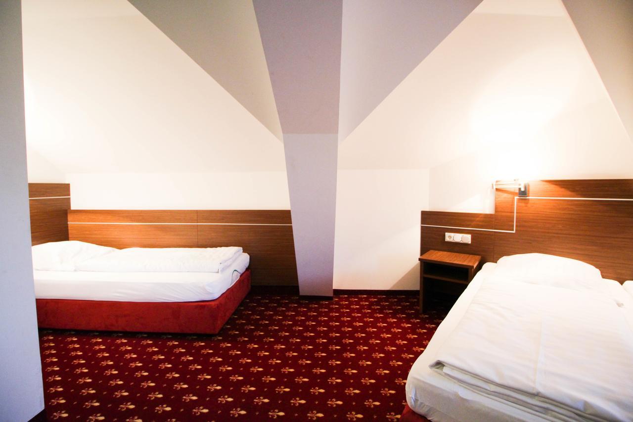 Hotel-Gasthof Obermeier Allershausen Exteriér fotografie